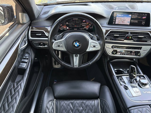 Used 2022 Black Sapphire Metallic BMW M760i xDrive image 14