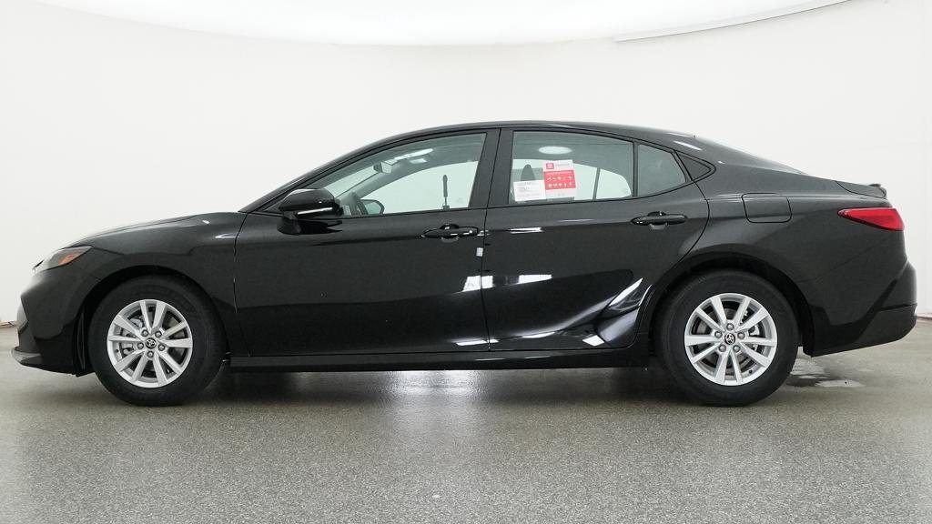 New 2026 Midnight Black Metallic Toyota LE image 2