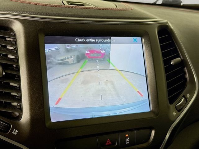 Used 2022 Gray Jeep Trailhawk image 12
