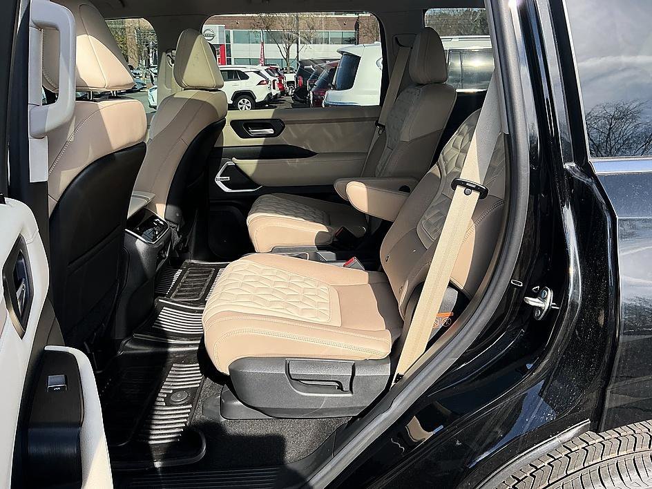 2026 Nissan Armada Platinum - Photo 20