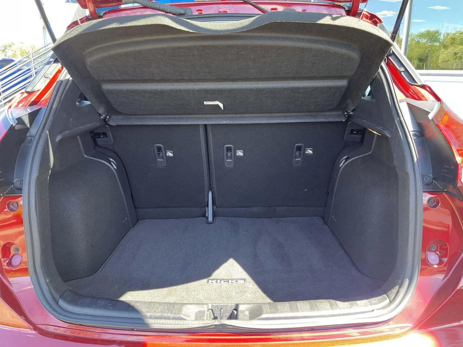 Used 2023 Scarlet Ember Tintcoat Nissan SR image 36
