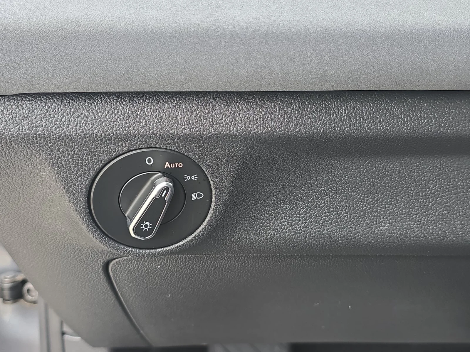 Used 2025 Gray Volkswagen SE image 26