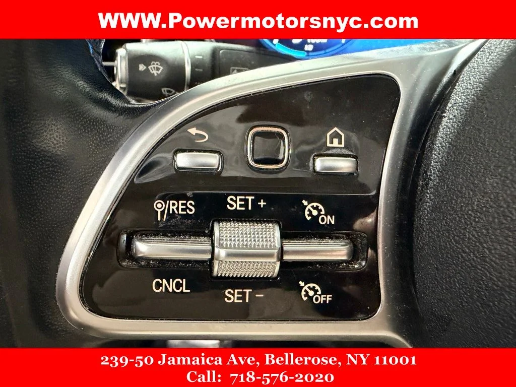 Used 2021 White Mercedes-Benz C 300 image 31