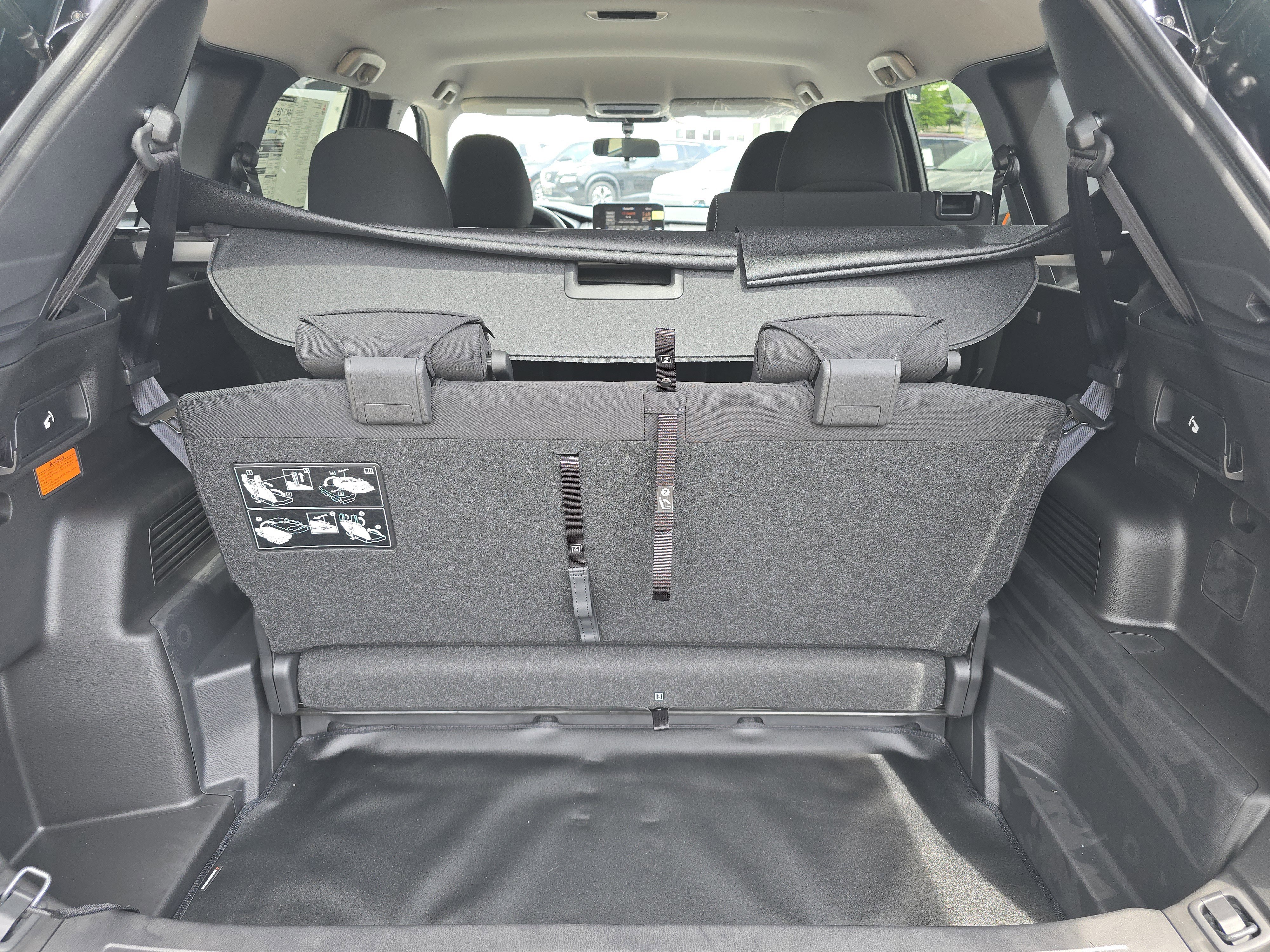 2025 Mitsubishi Outlander Plug-in Hybrid ES - Photo 12