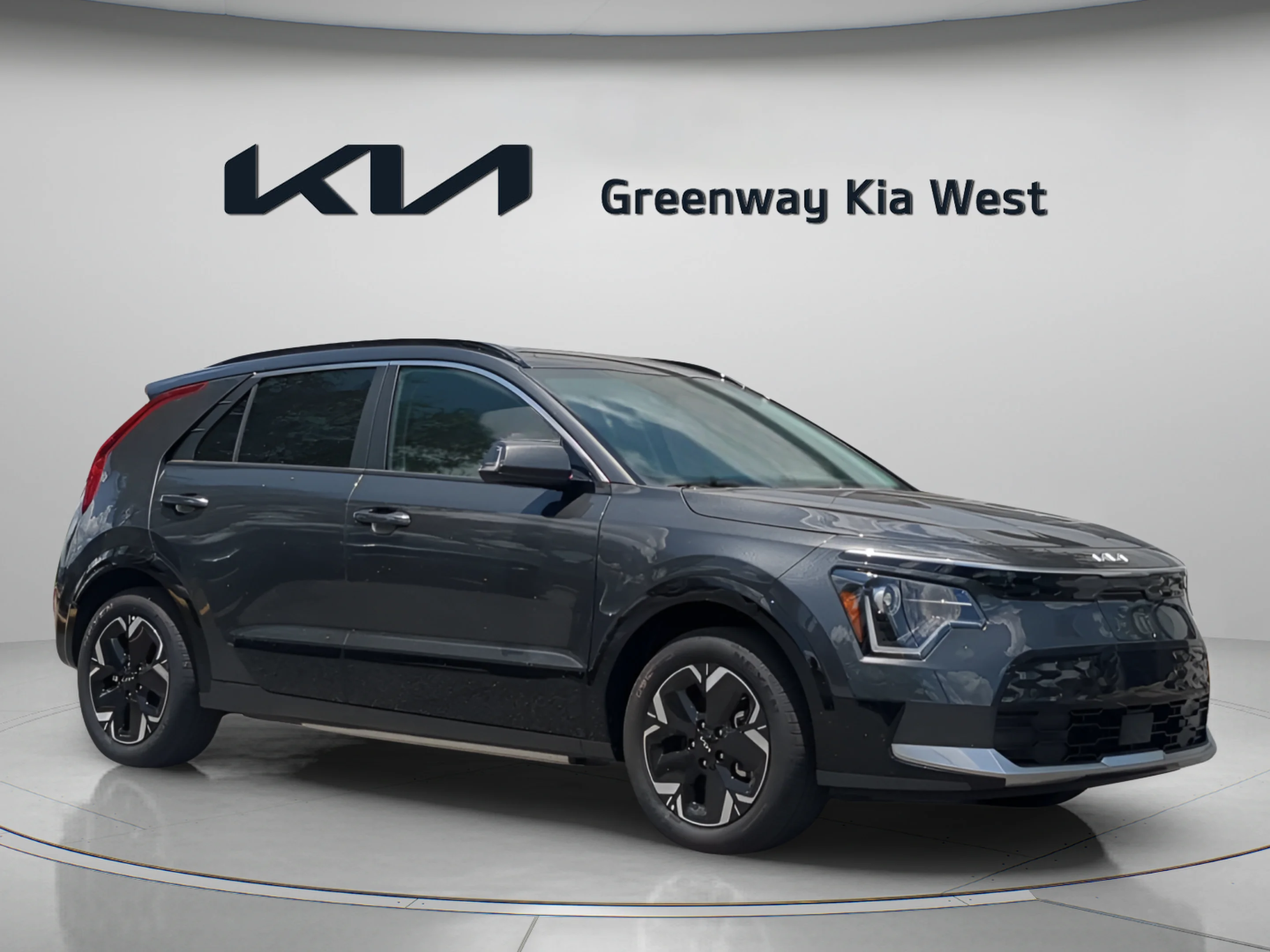 New 2026 Interstellar Gray Kia Wind image 1