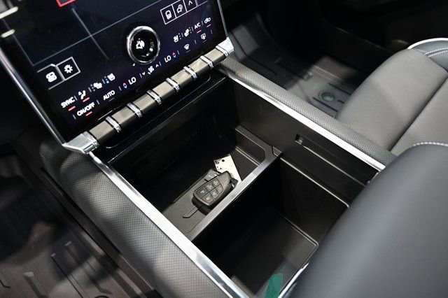 2026 GMC Sierra EV Elevation - Photo 42