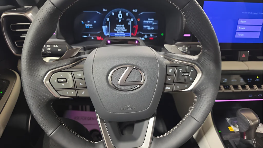 2026 Lexus IS 350 F SPORT - Photo 18