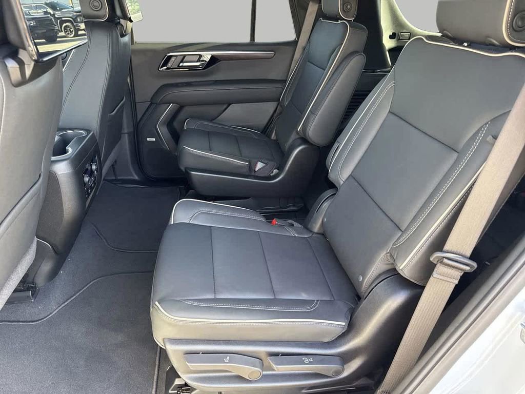 2026 Chevrolet Tahoe Premier - Photo 18