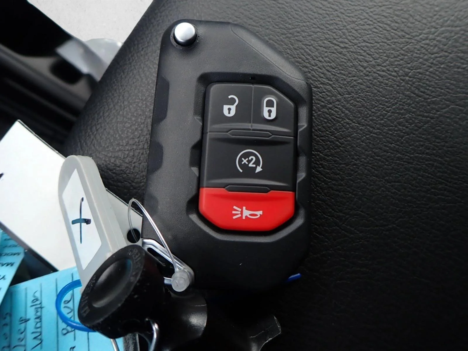 Used 2025 Hydro Blue Pearlcoat Jeep Rubicon image 25