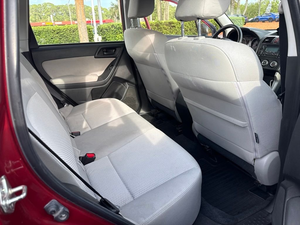 Used 2015 Red Subaru 2.5i image 6
