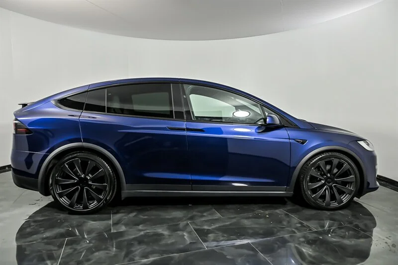 Used 2023 Deep Blue Metallic Tesla Standard Range image 10