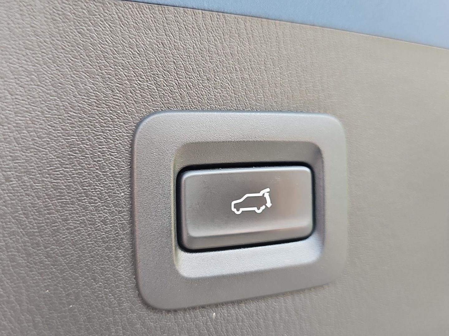 Used 2019 Eternal Blue Mica Mazda Grand Touring image 30