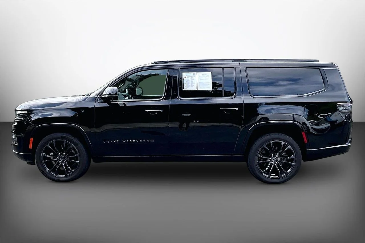 Used 2024 Black Jeep Series II image 5