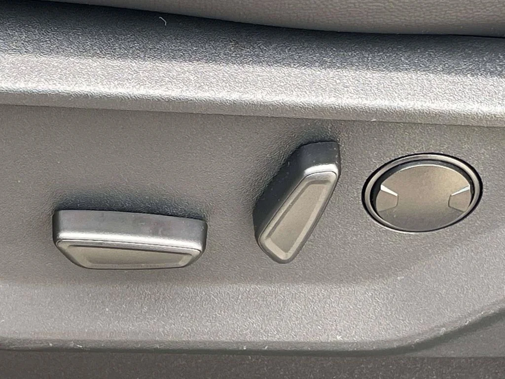 New 2026 Avalanche Ford F-250® Lariat® image 14