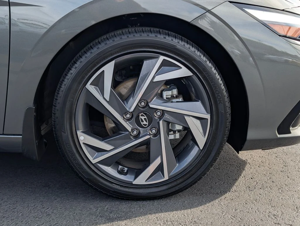 Used 2025 Gray Hyundai Limited image 8