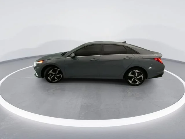 Used 2023 Gray Hyundai Limited image 3