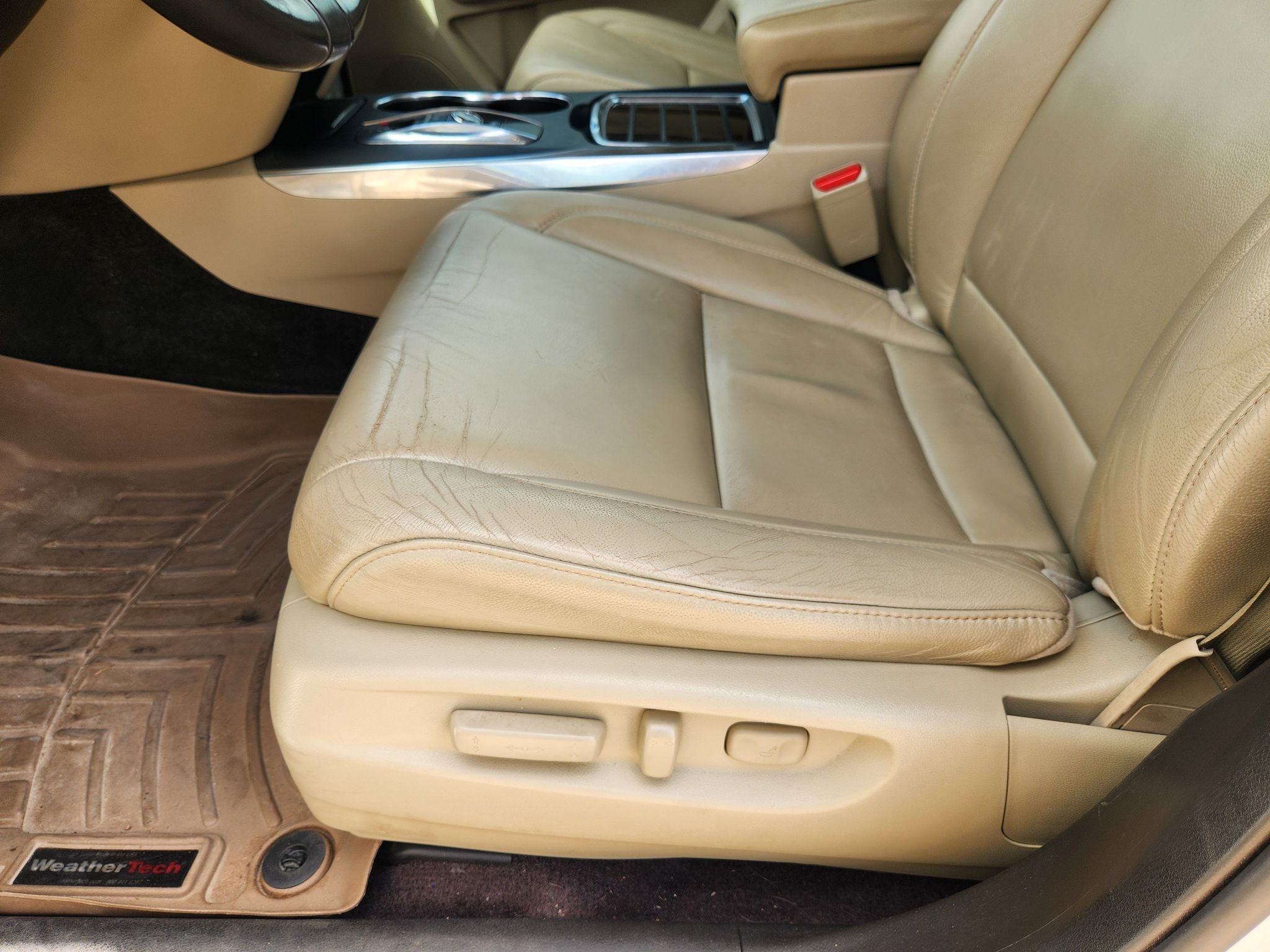 Used 2017 White Diamond Pearl Acura w/Technology Pkg image 24