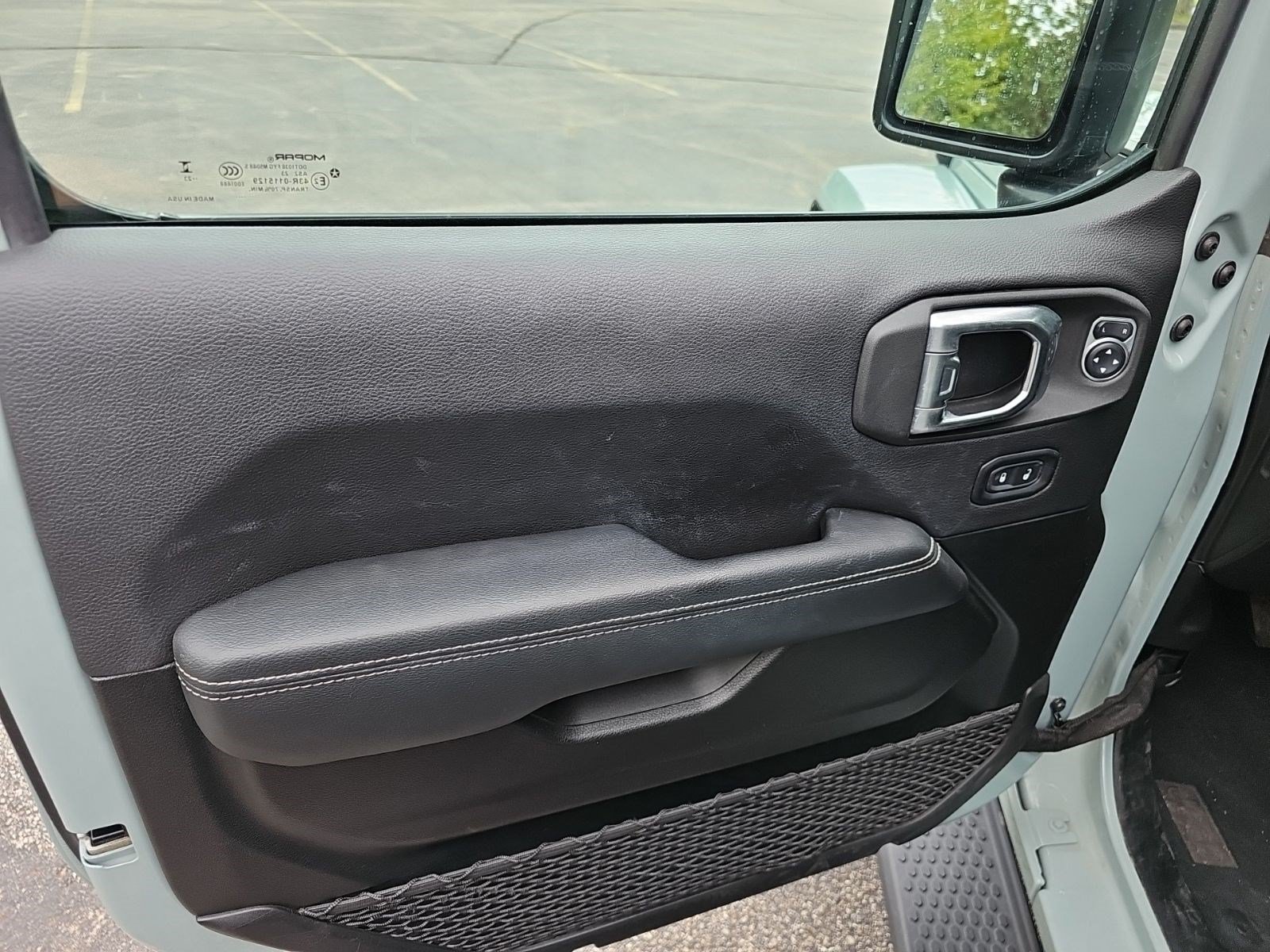 Certified Used 2023 Earl Clearcoat Jeep Sahara image 20