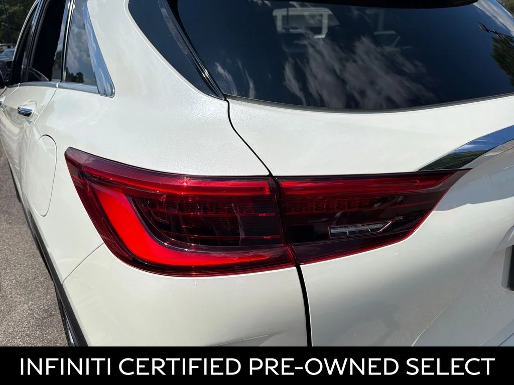 Certified Used 2020 Majestic White INFINITI LUXE image 32