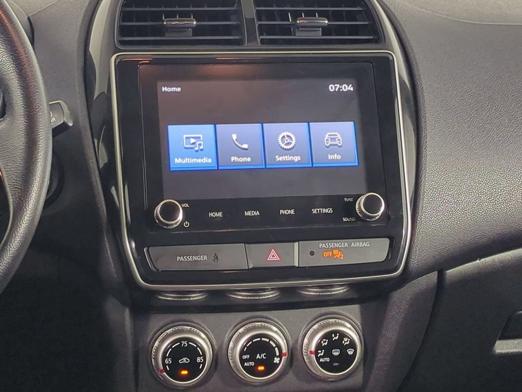 Used 2024  Mitsubishi 2.0 ES image 20