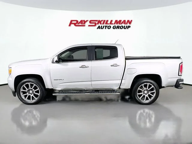Used 2017 Silver GMC Denali image 4