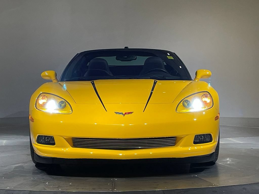 Used 2005 Millenium Yellow Chevrolet BASE image 22