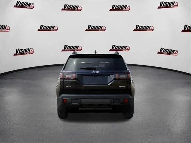New 2026 Diamond Black Crystal Pearl-Coat Exterior Paint Jeep Laredo image 7