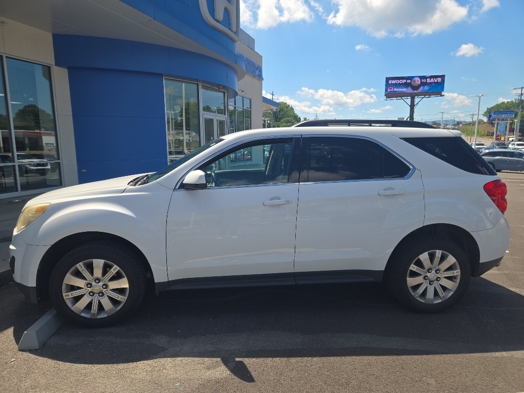 Used 2011 SUMMIT WHITE Chevrolet LT w/1LT image 3