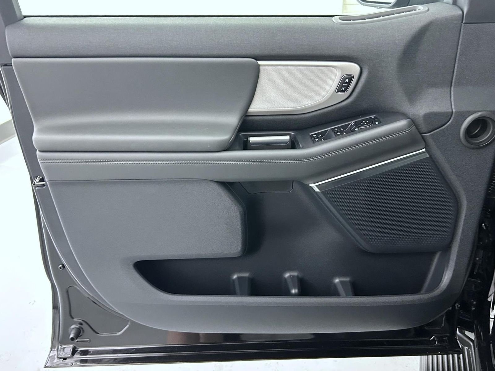New 2026 Agate Black Metallic Ford Active image 9