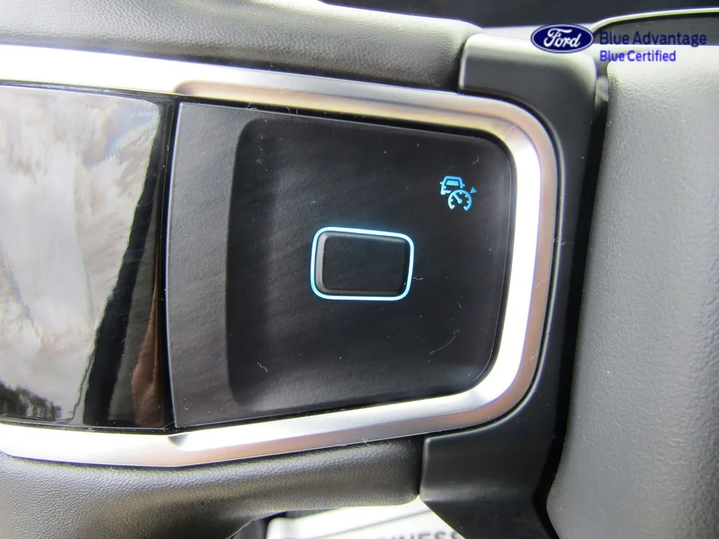 Certified Used 2025 Star White Ford Active image 21