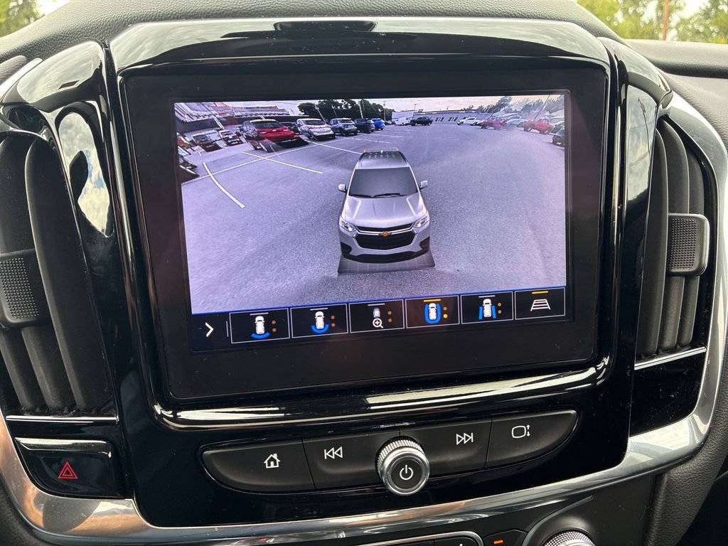 Used 2020 SILVER ICE METALLIC Chevrolet LT Leather image 26