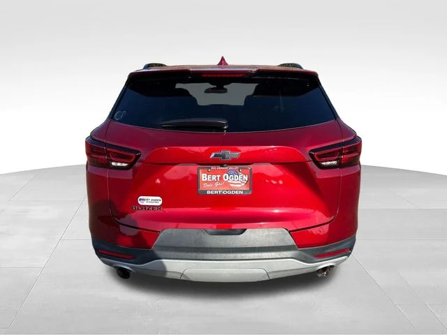 Used 2023 Red Chevrolet LT image 6