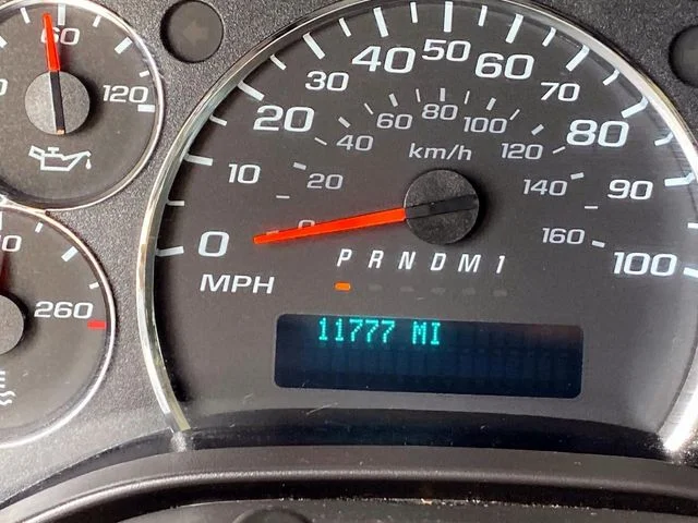 Used 2024 Summit White GMC Work Van image 33