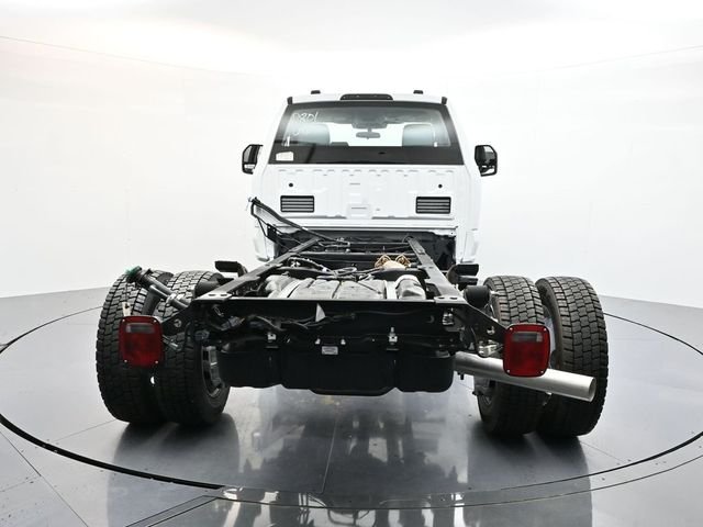 2024 Ford F-450 Super Duty Chassis Cab XL - Photo 6