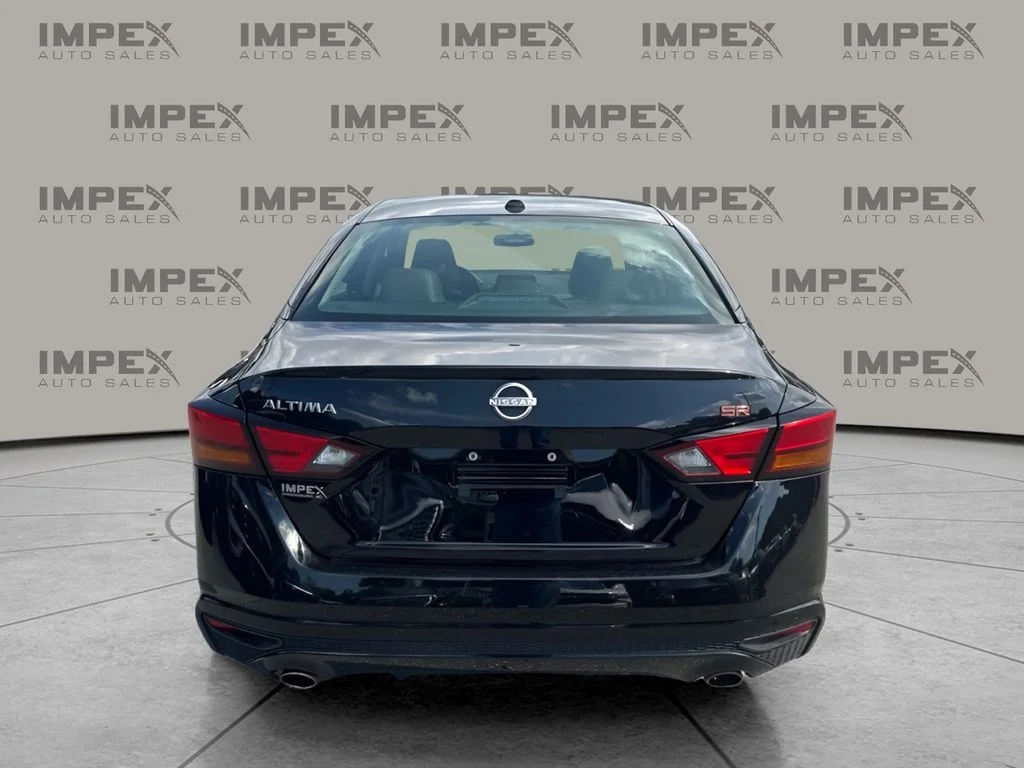 Used 2025 Black Nissan 2.5 SR image 4