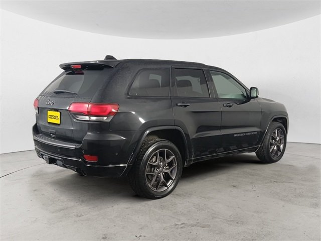 2021 Jeep Grand Cherokee Anniversary Edition photo 4