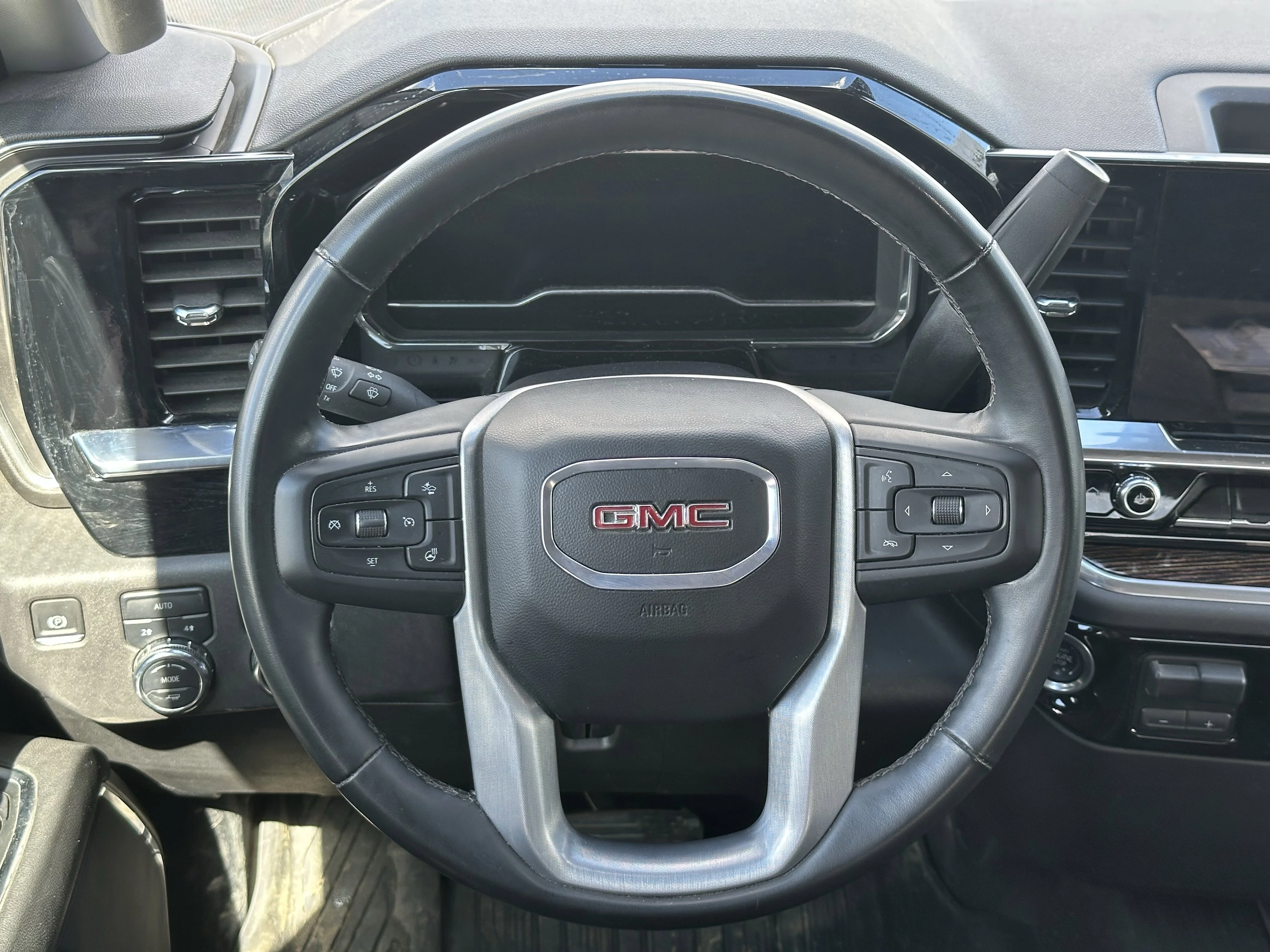 Certified Used 2025 White GMC Elevation image 12