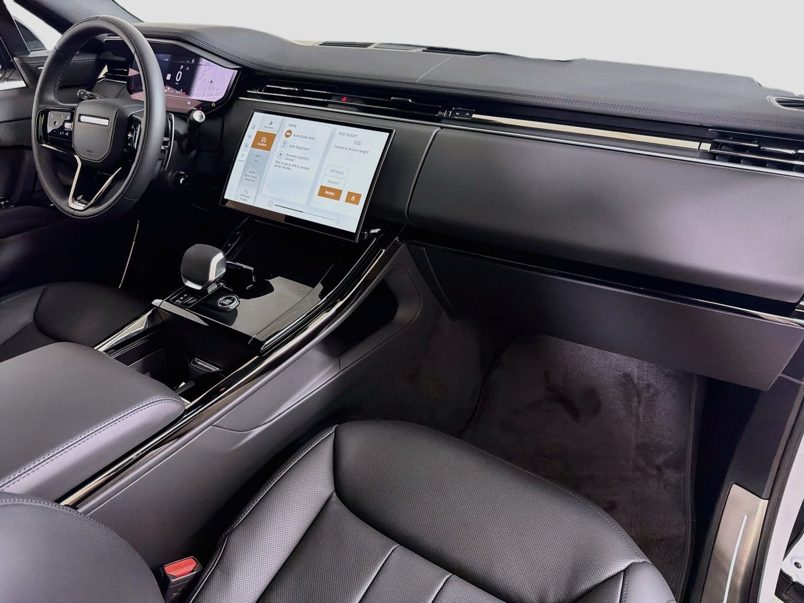New 2026 Fuji White Land Rover Dynamic SE image 35