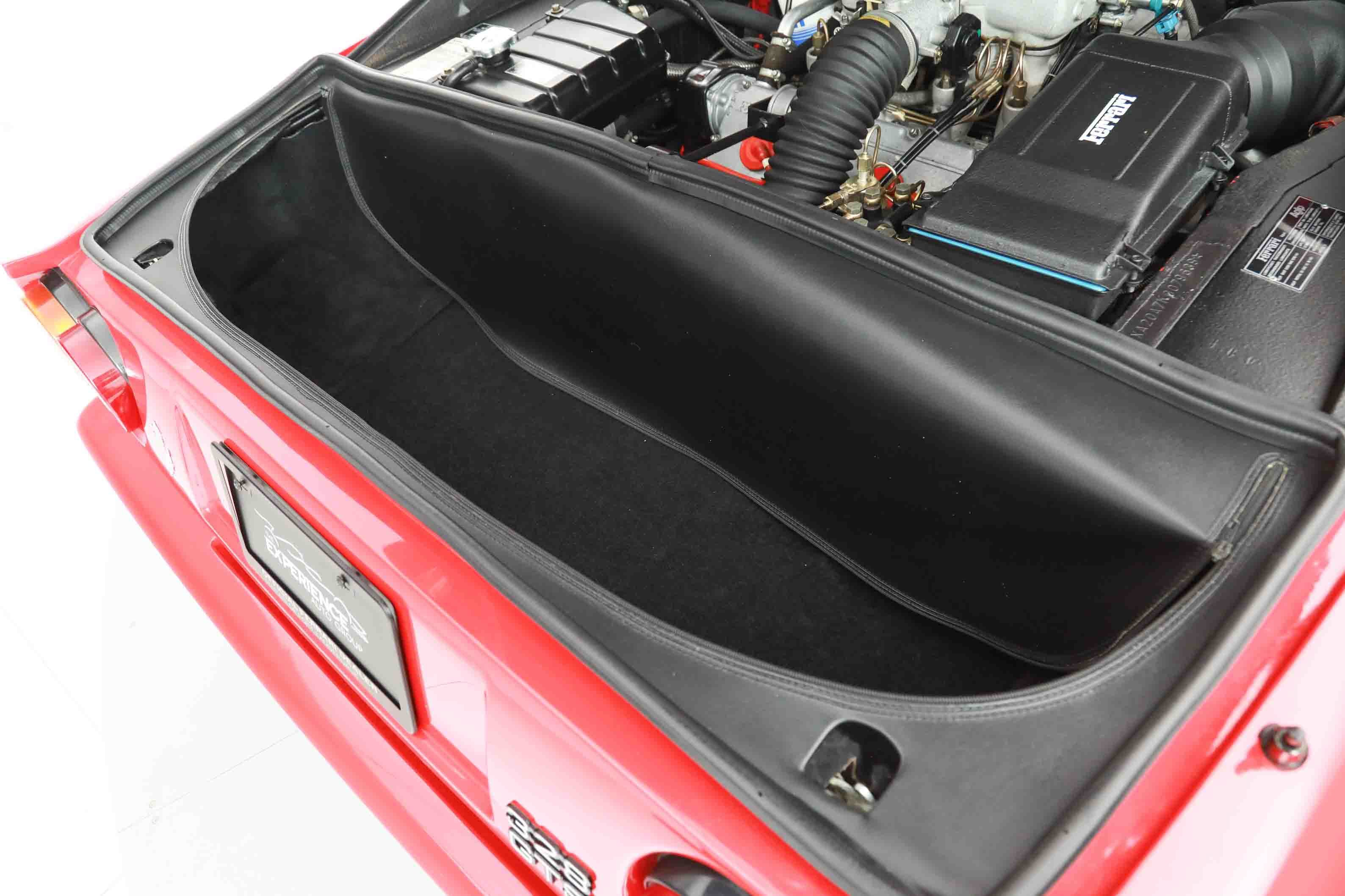 1989 Ferrari 328 - Photo 35
