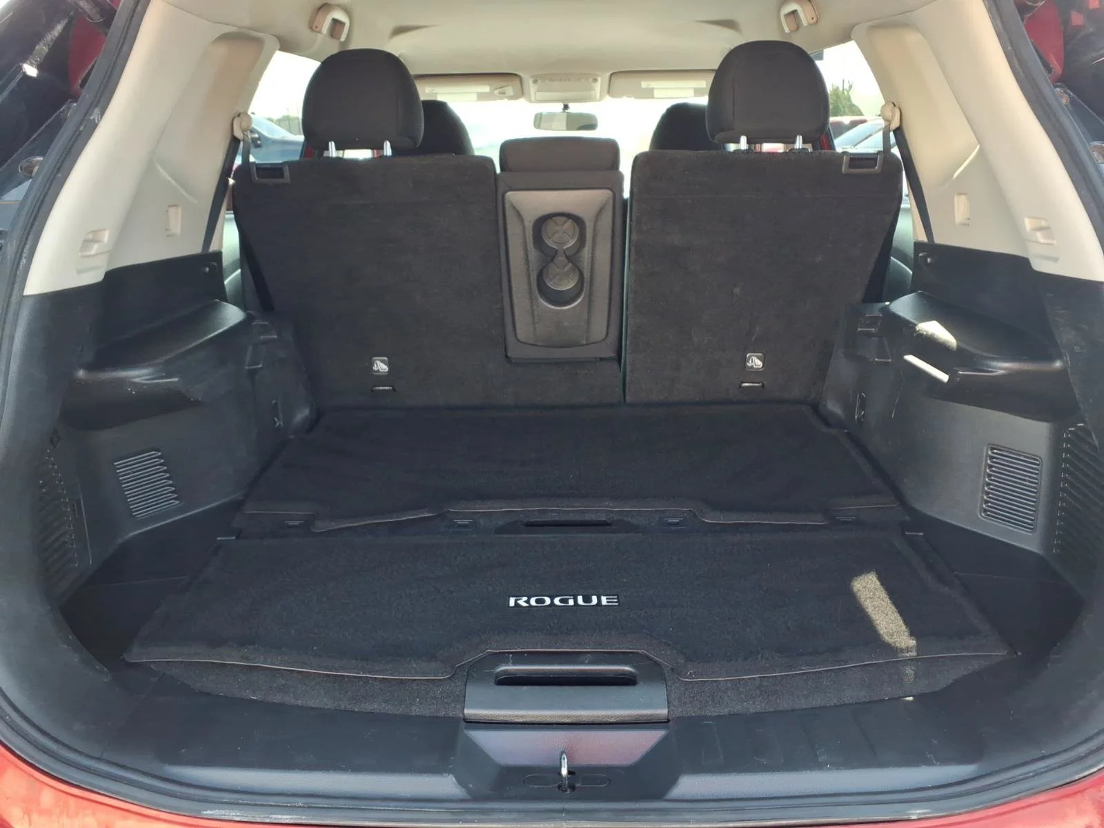Used 2017 Palatial Ruby Nissan SV image 27