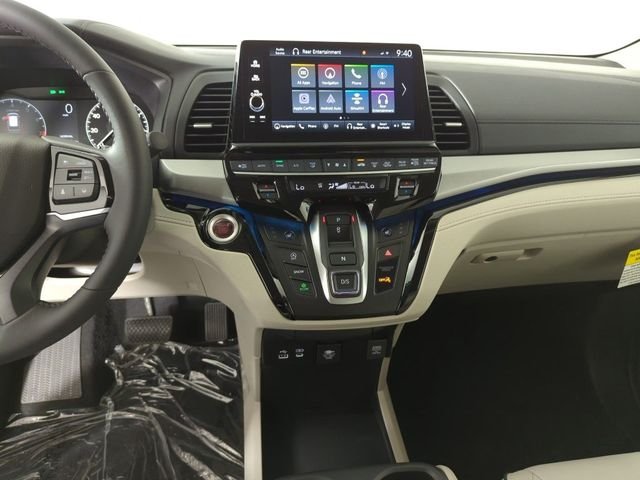 New 2026 Smoke Blue Pearl Honda Touring image 20