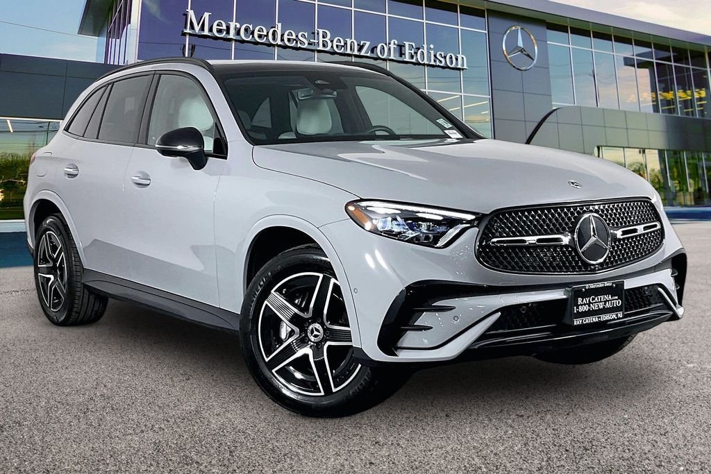 2026 Mercedes-Benz GLC GLC 300 4MATIC's photo