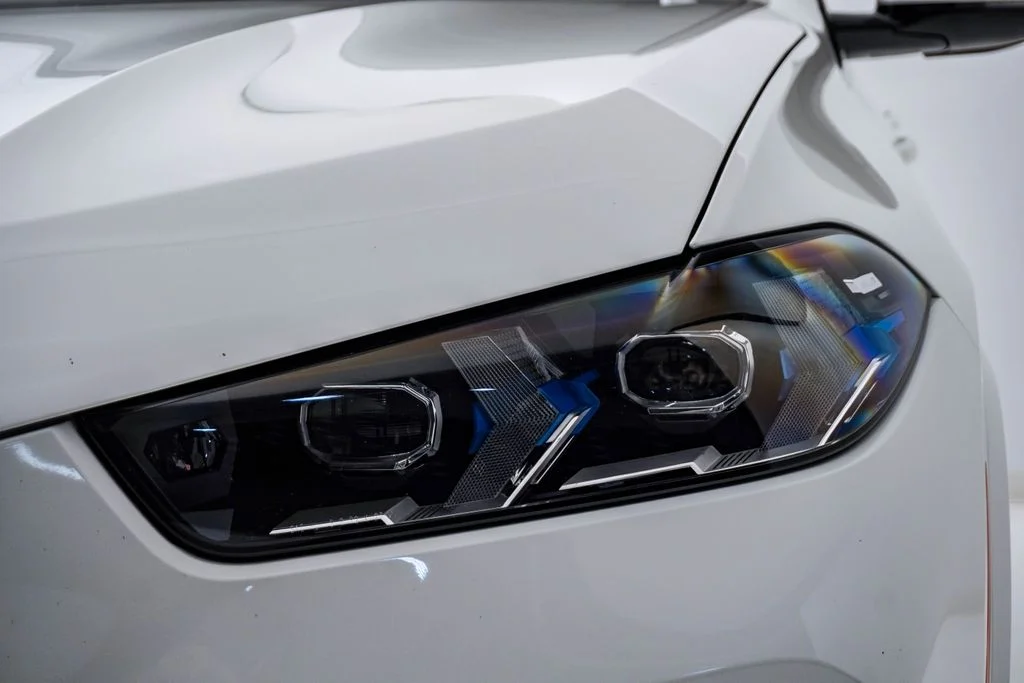 Used 2024 Alpine White BMW xDrive40i image 7