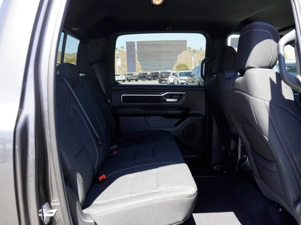 New 2026 Granite Crystal Metallic Clear-Coat Exterior Paint RAM Big Horn/Lone Star image 25