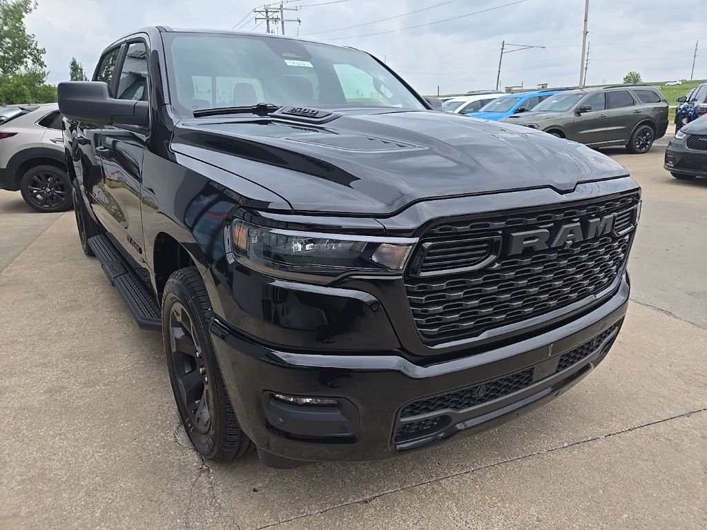 New 2026 Diamond Black Crystal Pearlcoat RAM Express image 15
