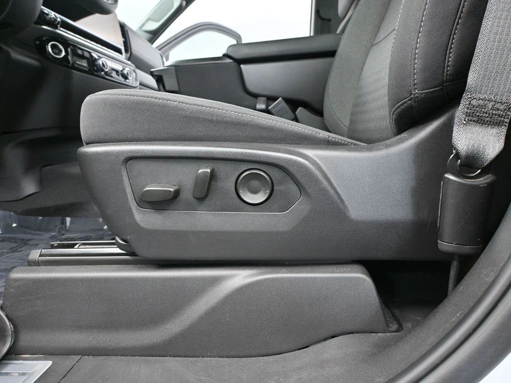 2025 GMC Sierra 3500HD SLE - Photo 24