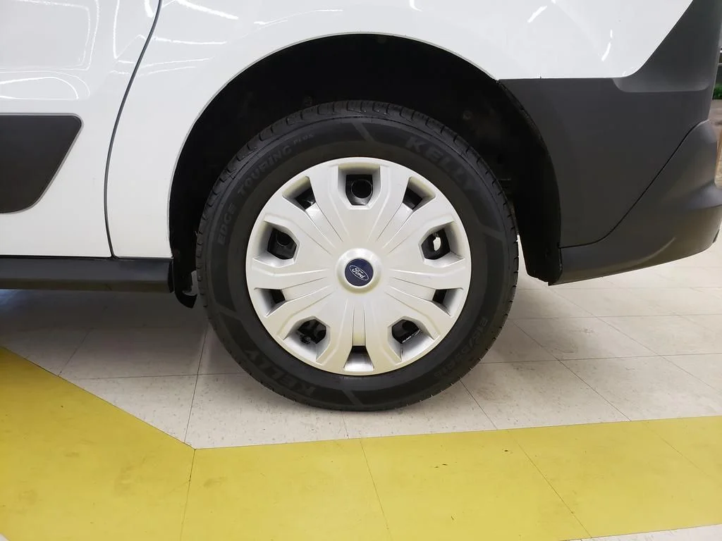 Used 2019 Frozen White Ford XL image 26