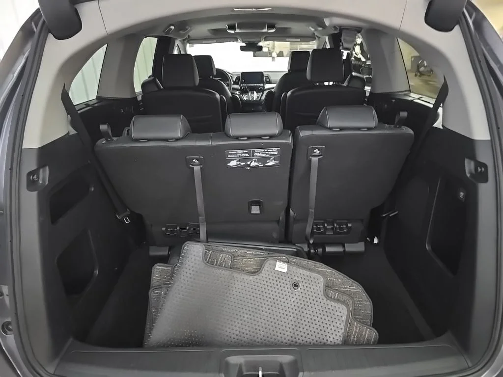 Used 2024 Gray Honda Touring image 12