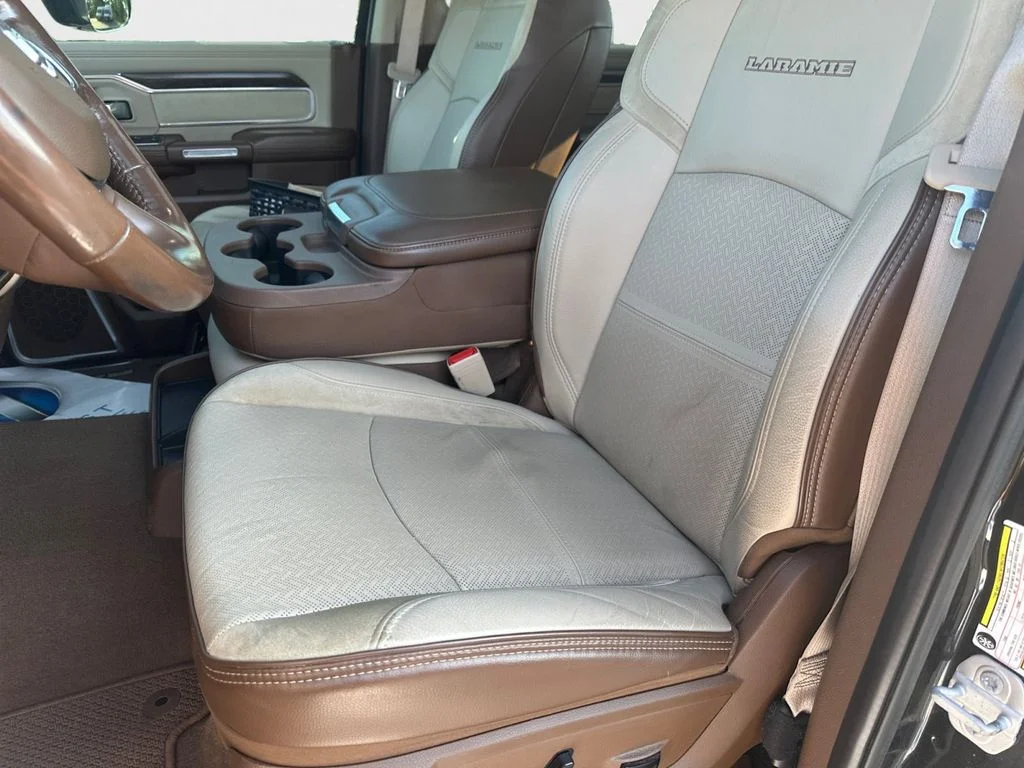 Used 2019 Black Ram Laramie image 27