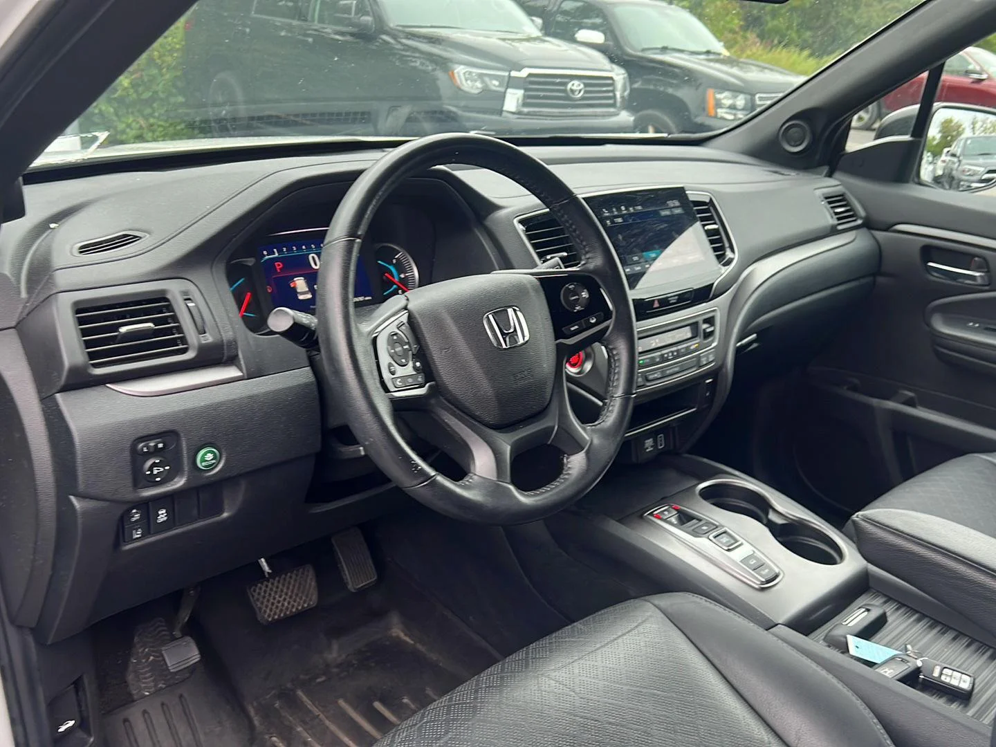 Used 2021 Platinum White Pearl Honda EX-L image 4